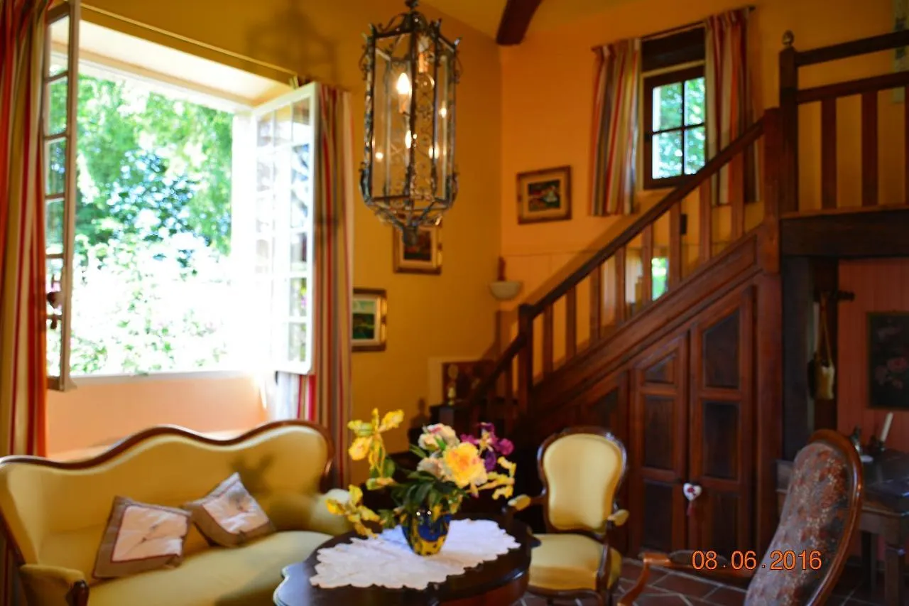 Les Loges Du Manoir Villa Gramont Lodge
